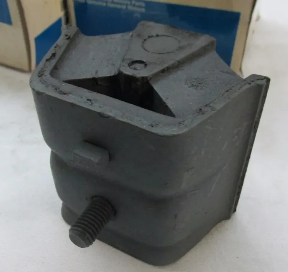 90079240 Engine Mounting for Opel - High-Quality Spare Part