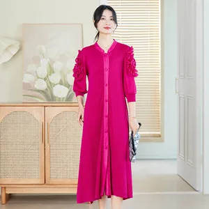 2026 Spring Floral Pleated Dress Large Size Slimming Elegant Age-Reducing for Mother Casual Ruched Decoration for Autumn Season