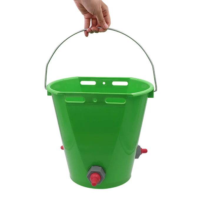 8L Calf Feeder Plastic Lamb Feeder Calf Milk Buckets Cattle Feeding Bucket Cattle Lamb Milk Feeder With Teats