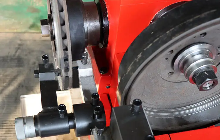 High Precision Horizontal Multifunctional Light Duty Manual Normal Metal Brake Disc and Drum Lathe Machine for Car