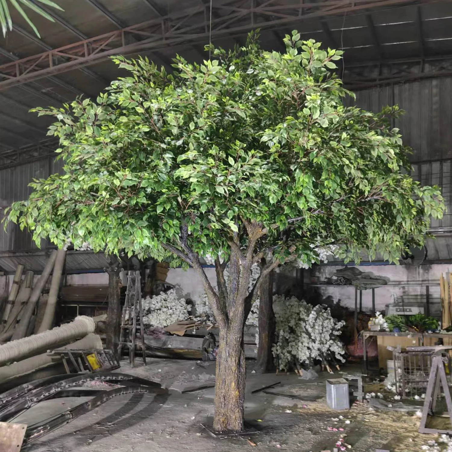 Large Artificial Oak Tree - Stylish Outdoor Decor