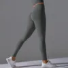 pantalones gris oscuro