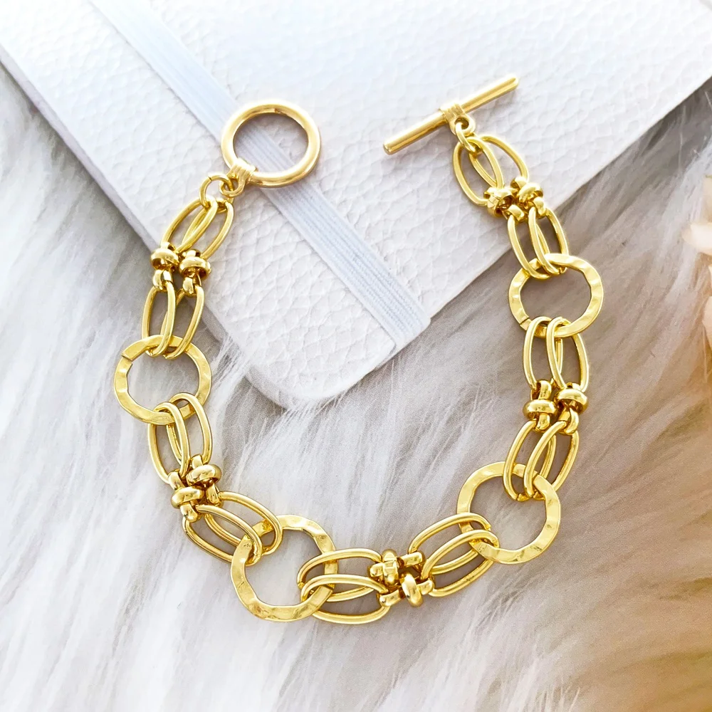 Egyszerű dizájnú 18K aranyozott női karkötő divat láncdíszítésű bangle divatos díszítő karkötők trend kiegészítő ékszer