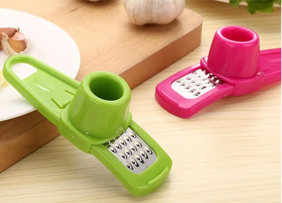 Creative Plastic kitchen gadgets wholesale cheese slicer multi kitchen grater ginger grater plastic garlic press