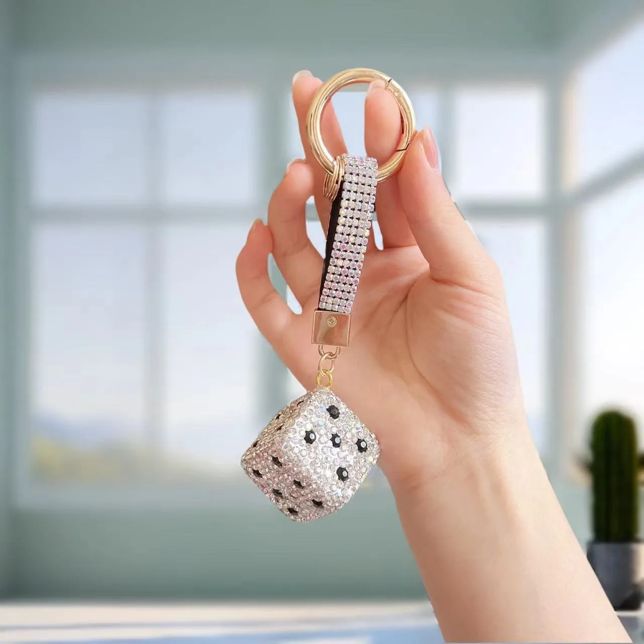 Casino Keychain - Rhinestone Metal Dice Rotate Keychain