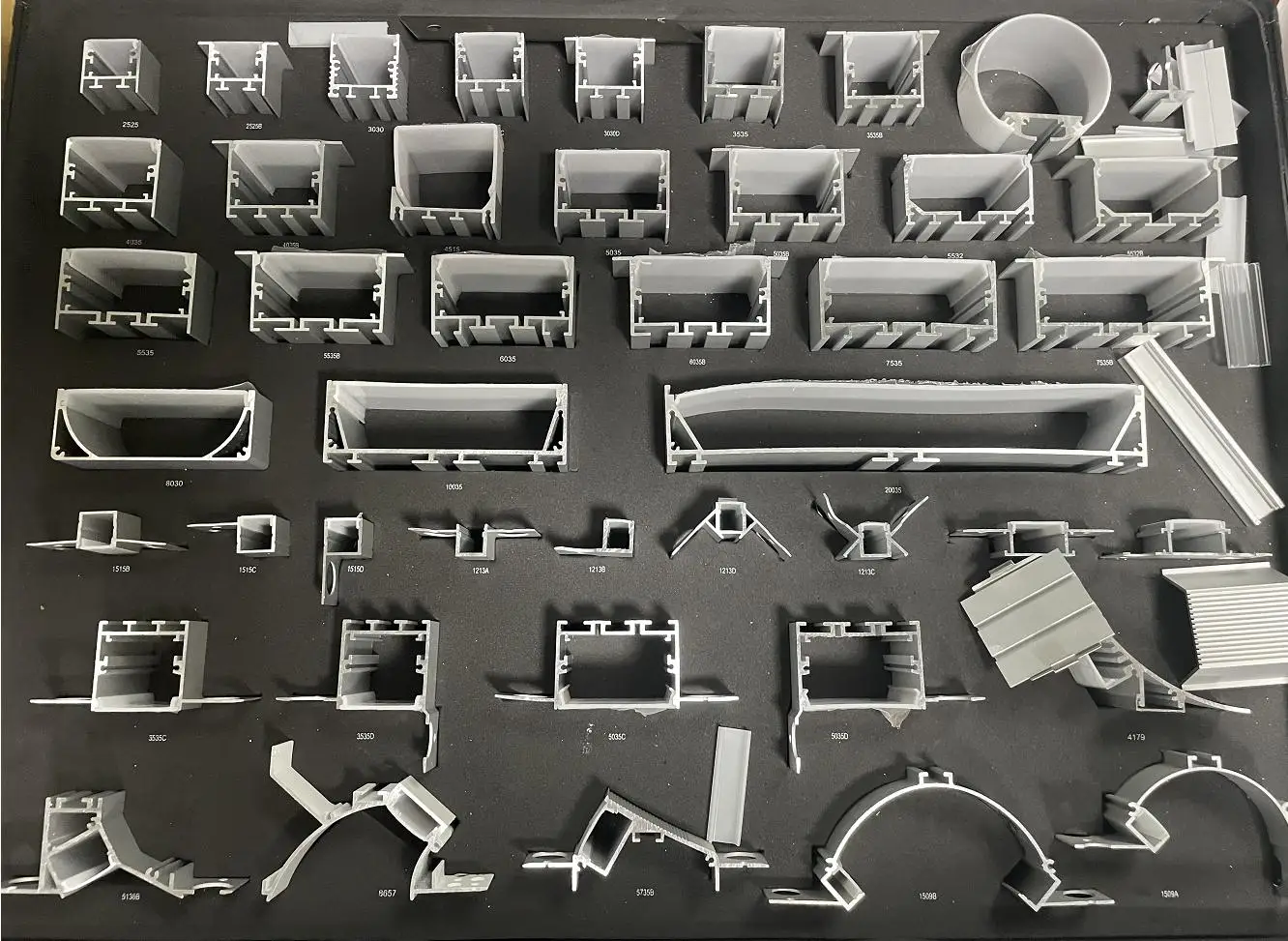 6063 T5 Anodized Aluminium Extrusion for LED Profiles