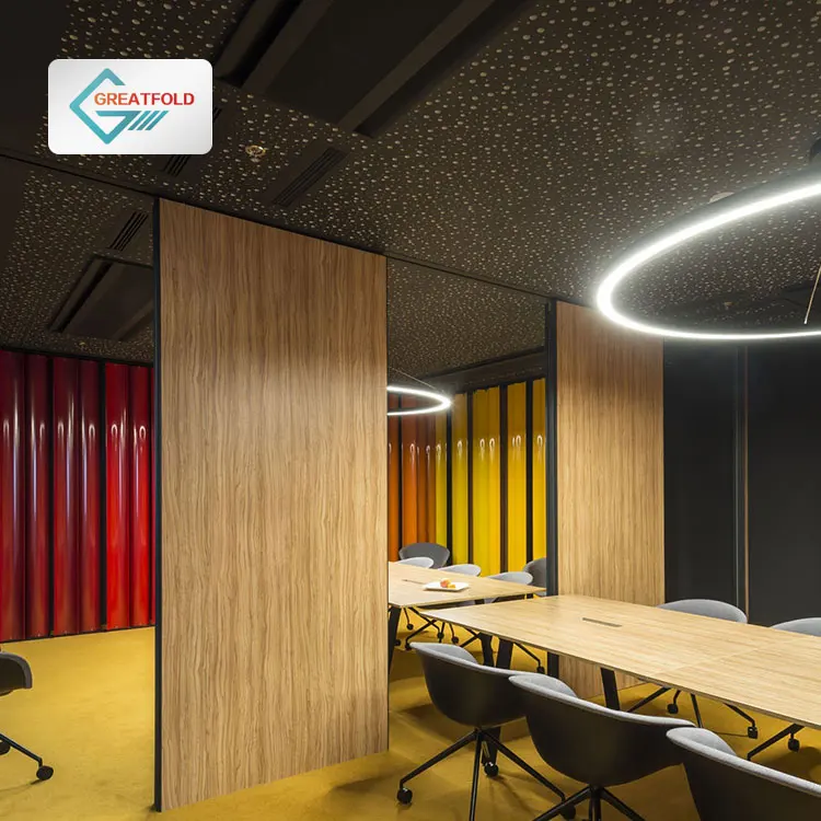 Customized Modern Soundproof Movable Partition Wood Grain Design Wood Walls for Office Meeting Room Schools Hospitals Gyms