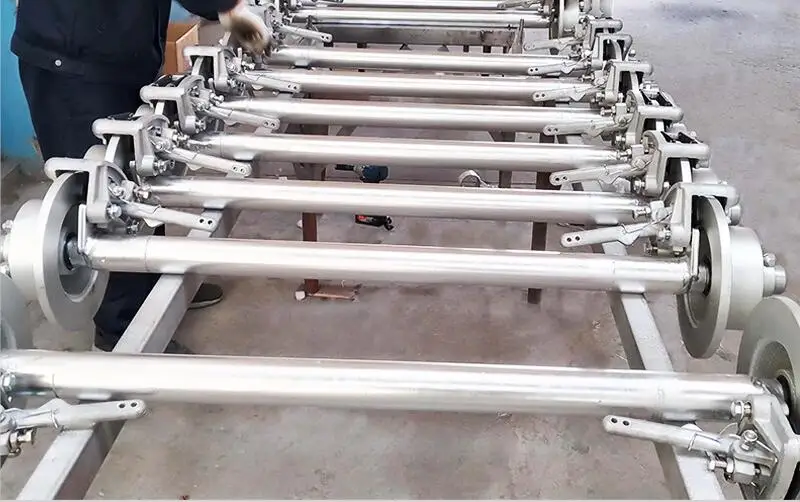 Tri Bogie 2 3 4 Single tandem Dual Two-axle Dump Car 40ft Flatbed Transport Boat Semi Trailer Kit Small Car Trailer