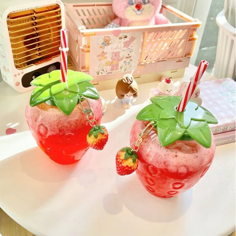 Strawberry Juice Plastic Slush Cup - Party Yard Cups 16oz