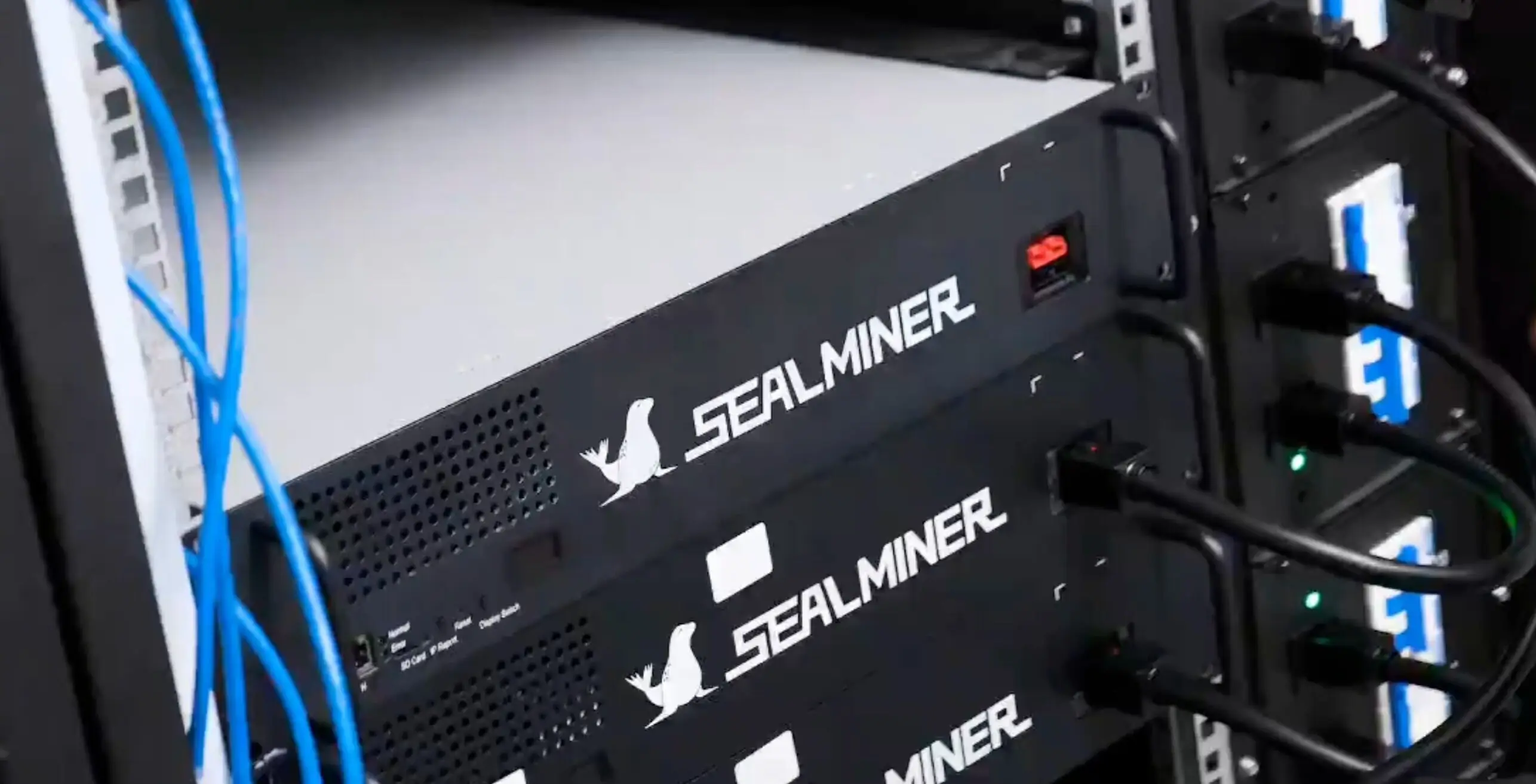 Bitdeer Sealminer A2 PRO Hyd 500th/S 7360W Hydro Cooling Btc Bitcoin Miner  Btc Miner 380-480V Hydro Cooling Bitcoin Miner| Alibaba.com