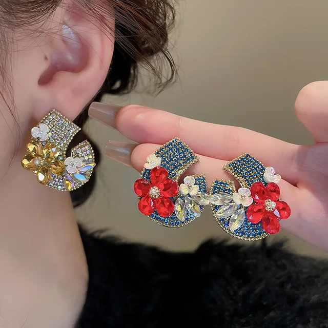 Copper Silver Needle Set Diamond Flower Pearl Fashionable Elegant Exquisite Versatile Luxury Wholesale Stud Earrings for Women