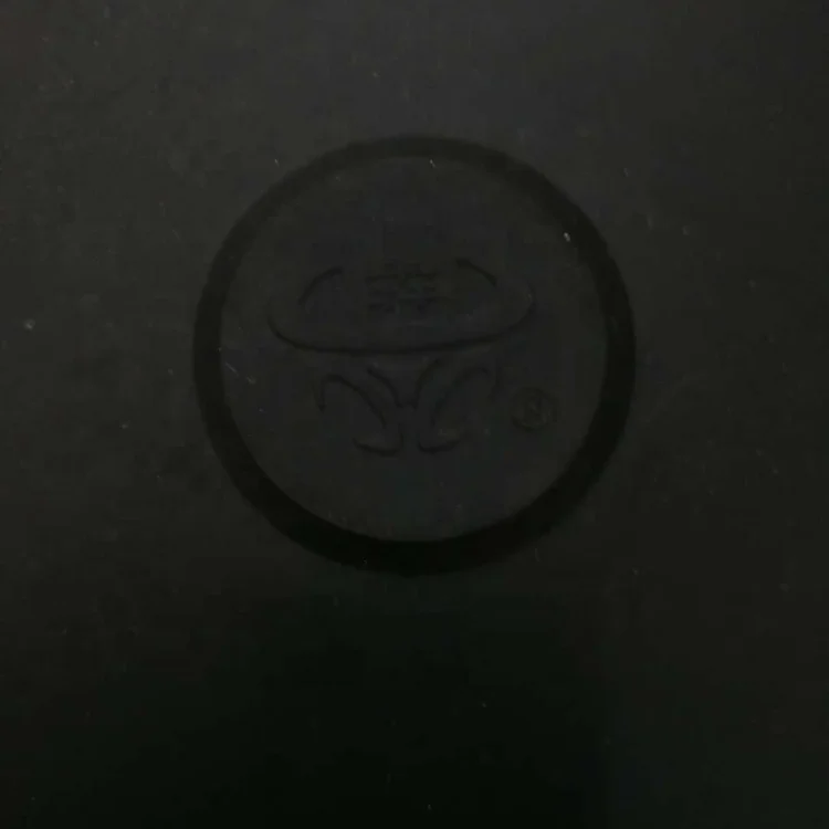 Встроенный резиновый микропористый