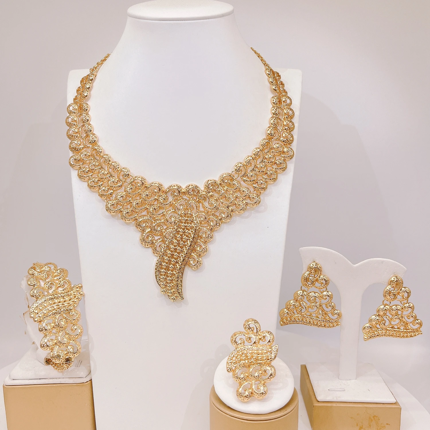 Dernier luxe tendance populaire mode mariage italien alliage de