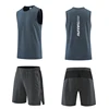 canotte grigie + pantaloncini grigi