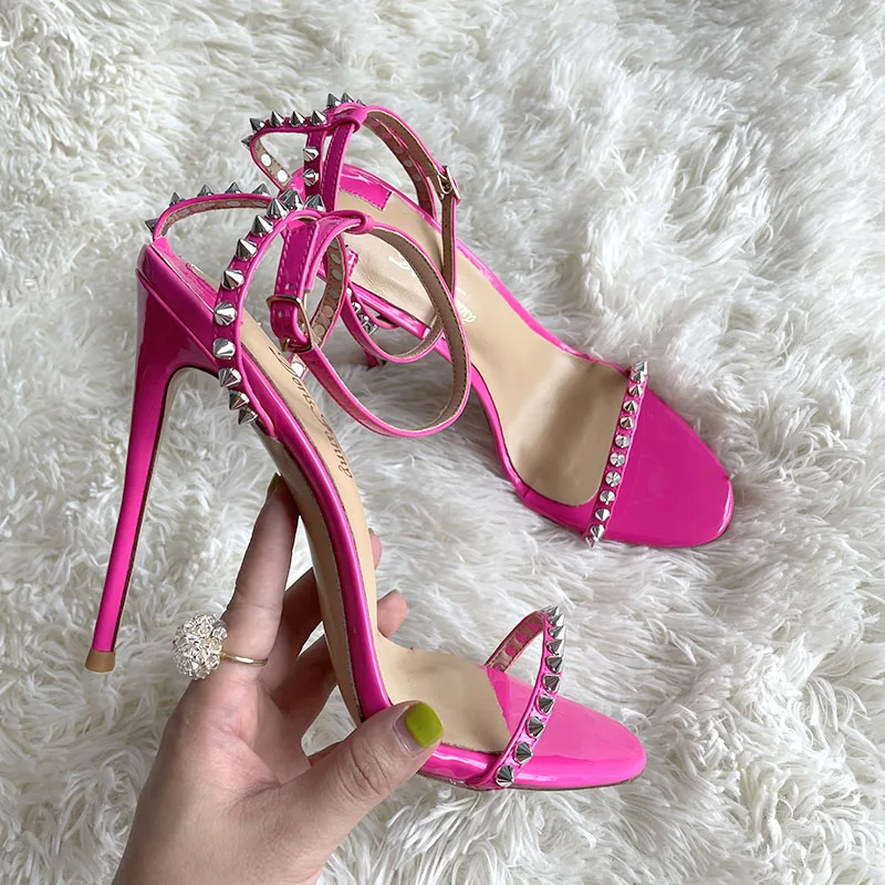 Elegantes tacones altos de verano Stilettos para mujer Sandalias