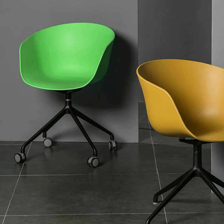 Cheap Modern Home Living Cafe Restaurant Pp Plastic Chair Wooden Legs