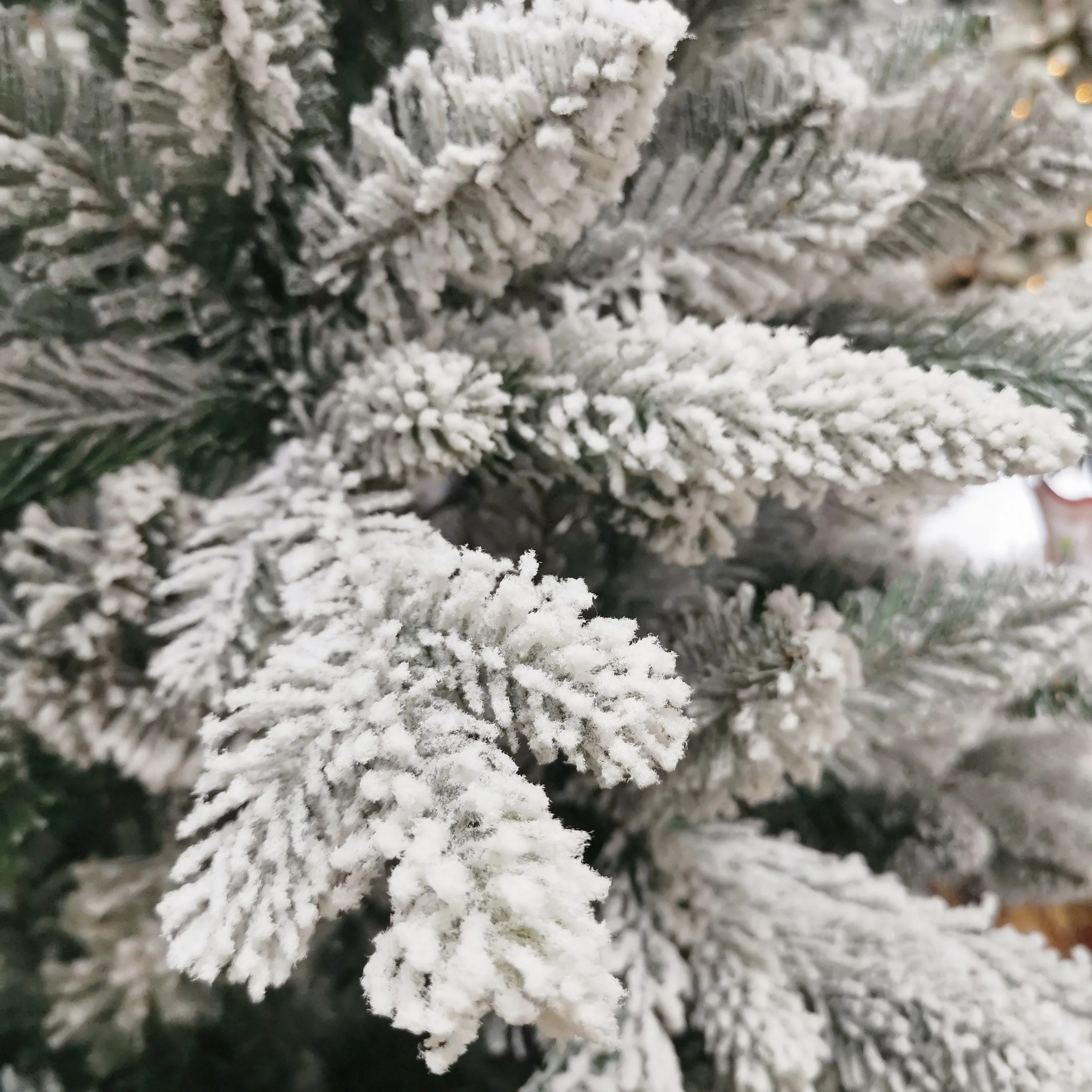 Factory Price 6ft 7ft 7.5ft 10ft Snow Flocked Christmas Tree Artificial