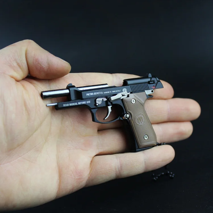 Metal Mold Mini Keychain Gun BERETTA 92f 1/3 Model Toy Metal Mini Gun Keychain Gift Pendant