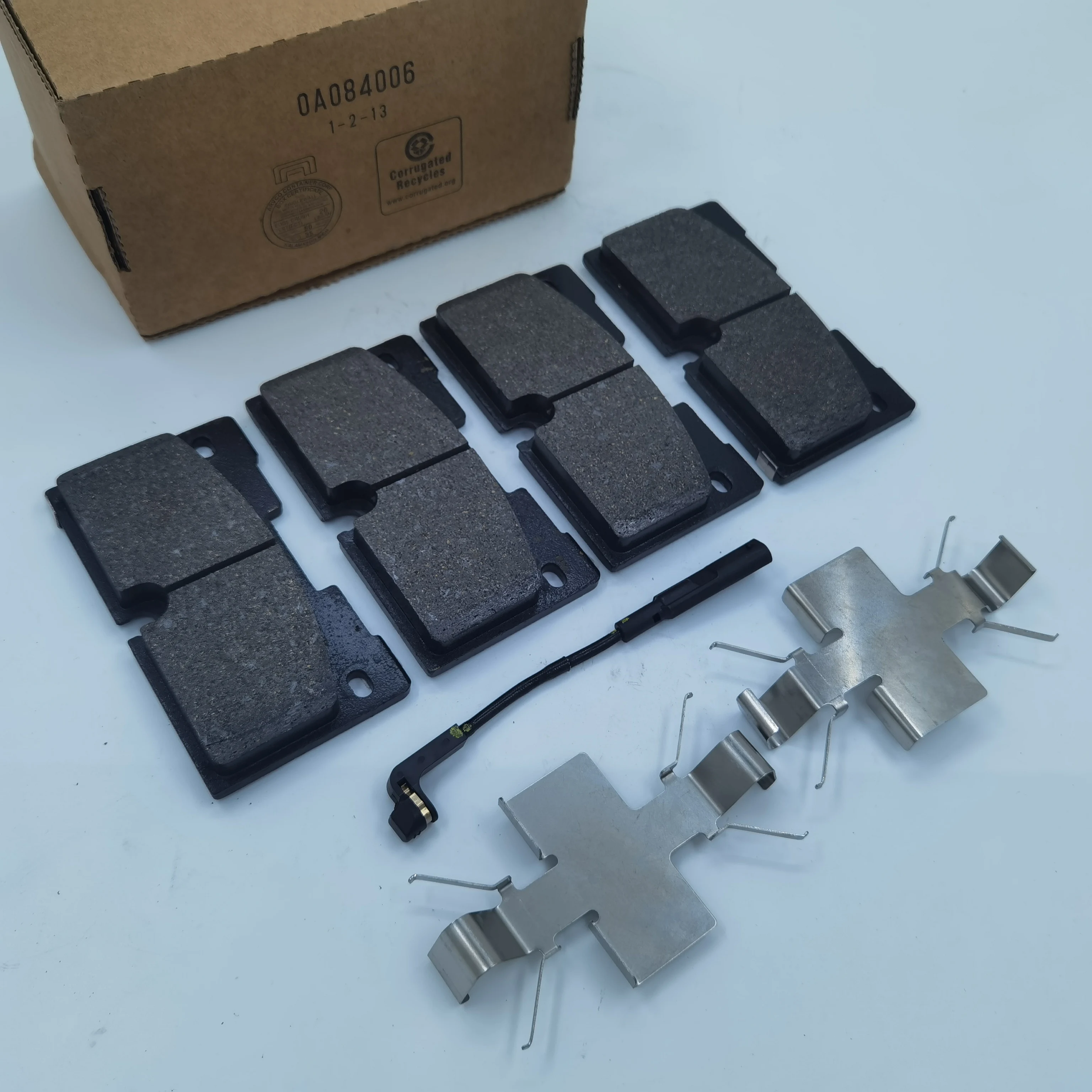 84847749 Auto Car Brake Pad Manufacturer For Cadillac Brake Pad 