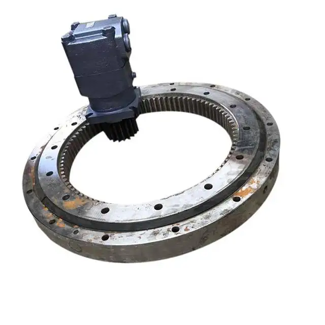 Новая дешевая система слежения на солнечной батарее с контроллером и батареей