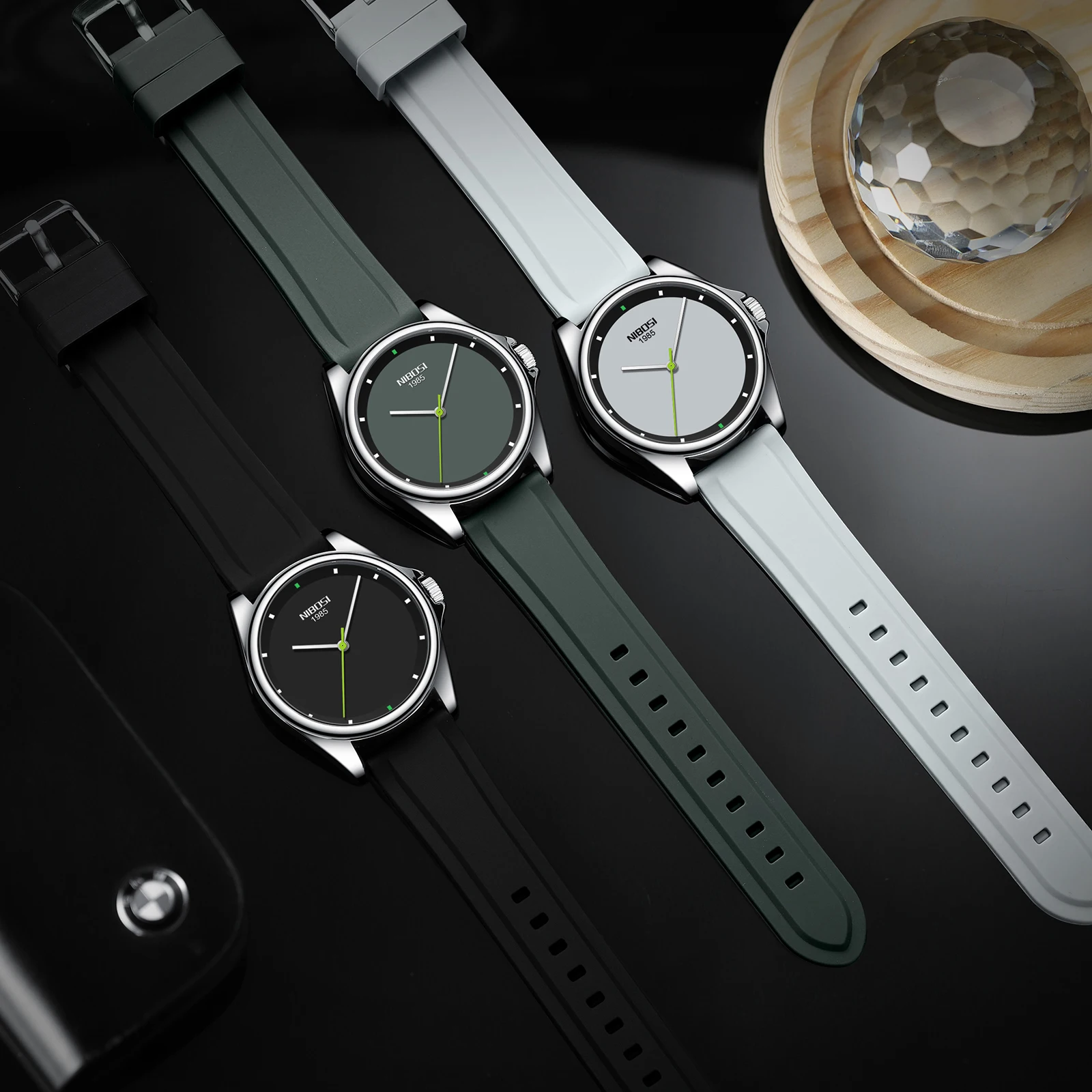 NIBOSI 2570 Customize Logo Simple Design Classical Sports Quartz Watches Silicone Band Men Wristwatches