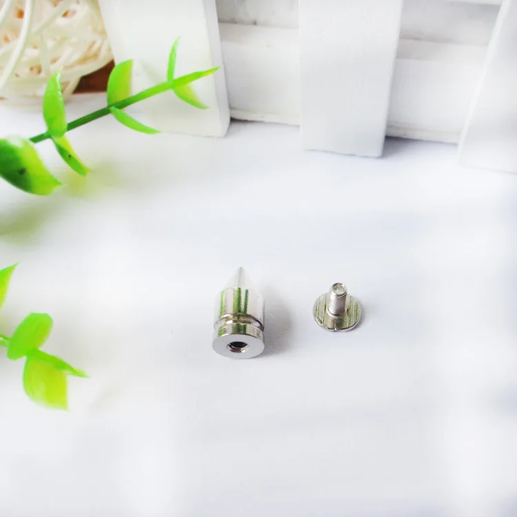 China Factory OEM High Quality Silver Screw Bullet Rivet Spike Studs Spots  DIY Rock Punk - China Metal Spike Studs Punk Rivet, Electrical Contact  Rivets