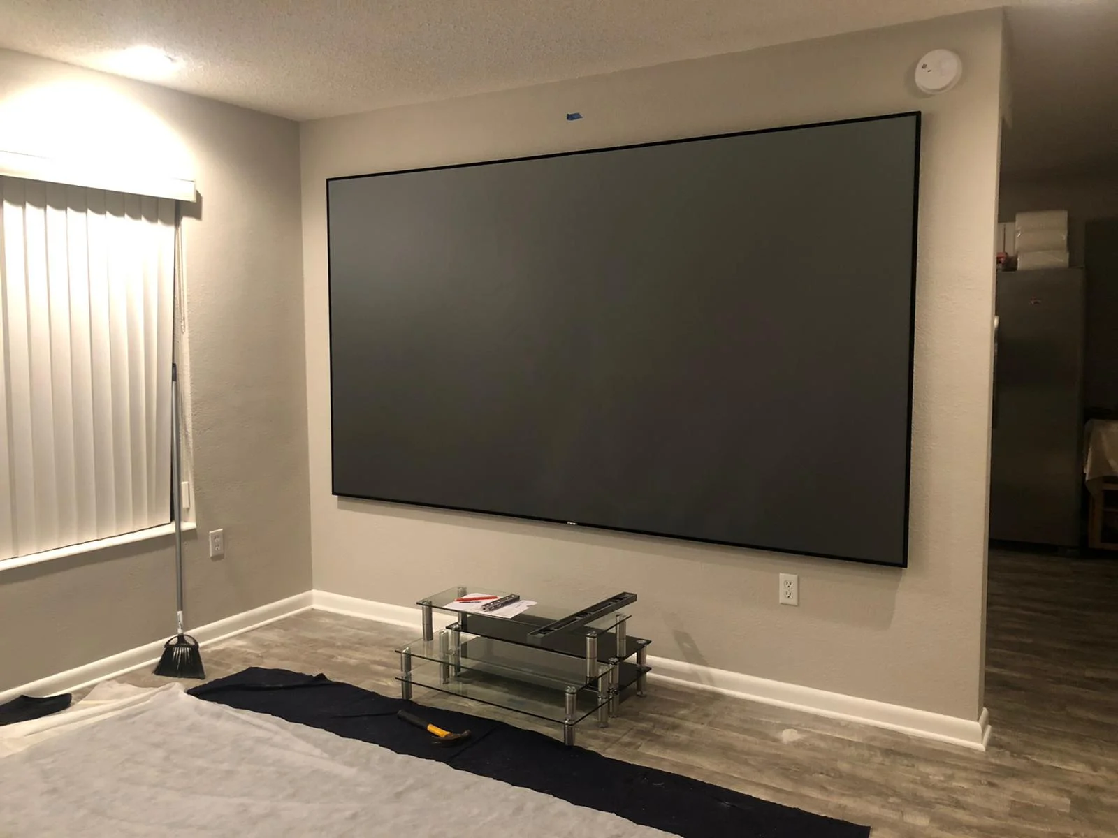 XYスクリーン90インチUSTALRPETクリスタル超短焦点プロジェクター