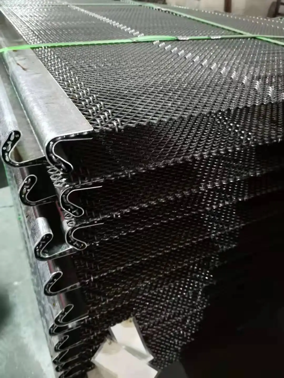 Anti-clogging Self Cleaning Woven Crimped Mesh Screen For Vibrating ...