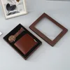 mk1002 color caffè: set da 3 pezzi, orologio e portafoglio in confezione regalo