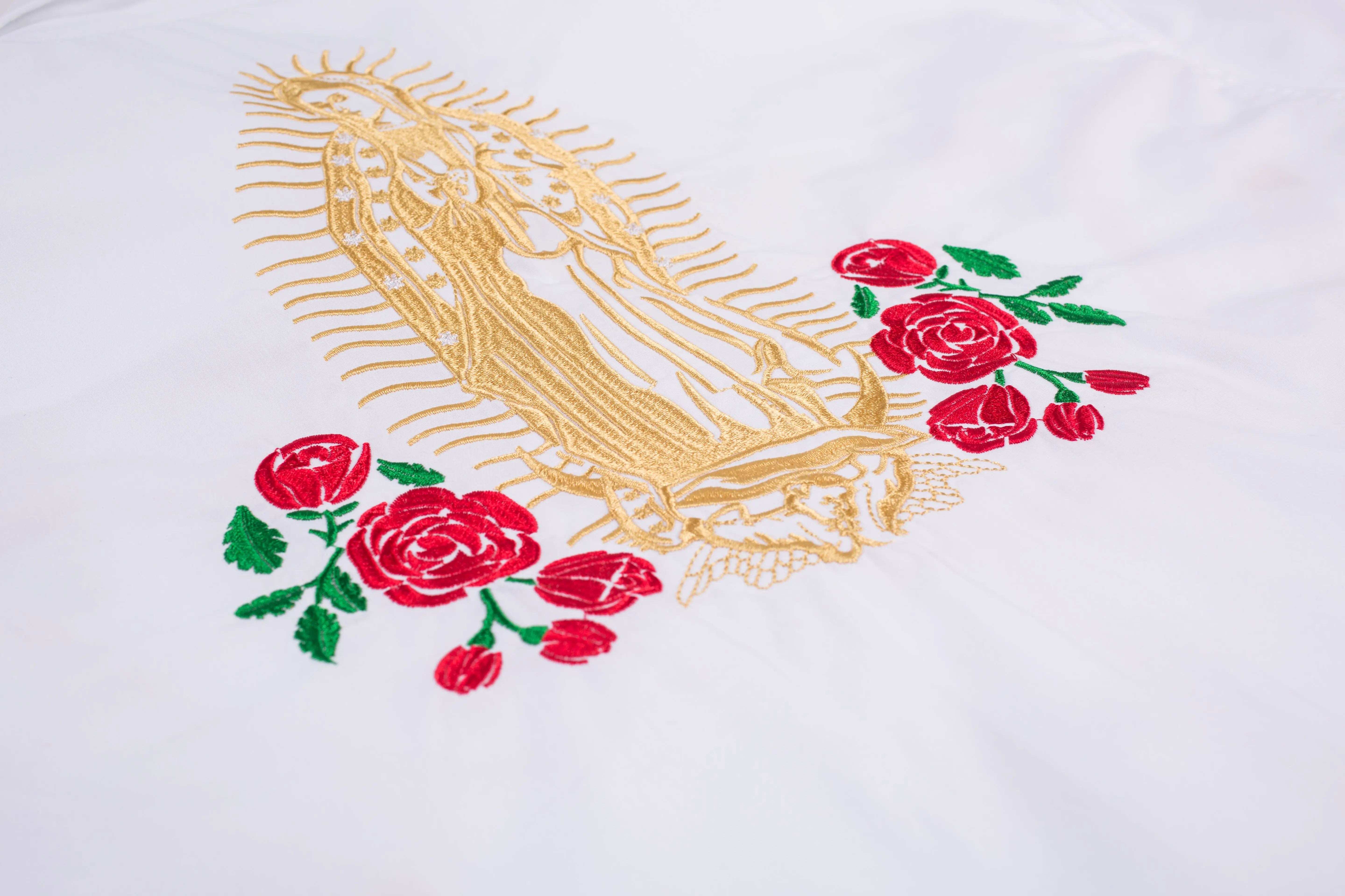 Herren-Langarmhemd mit Druckknopfverschluss „Lady of Guadalupe“-Stickerei im Westernstil908_voghion.com