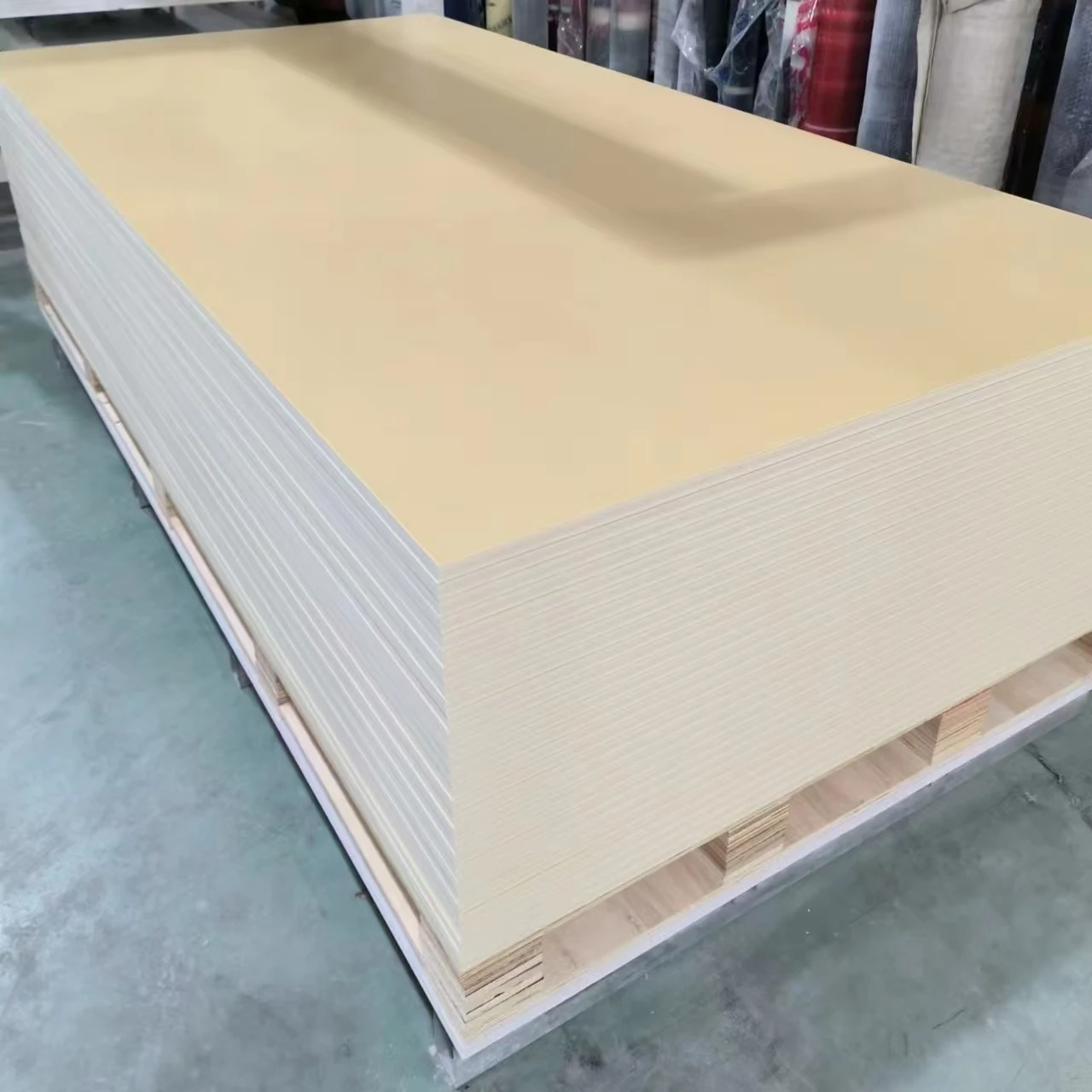 Supply Various Thickness PVC Foam Boards Widely Used Building Decoration Signage Display Furniture Manufacturing Waterproof