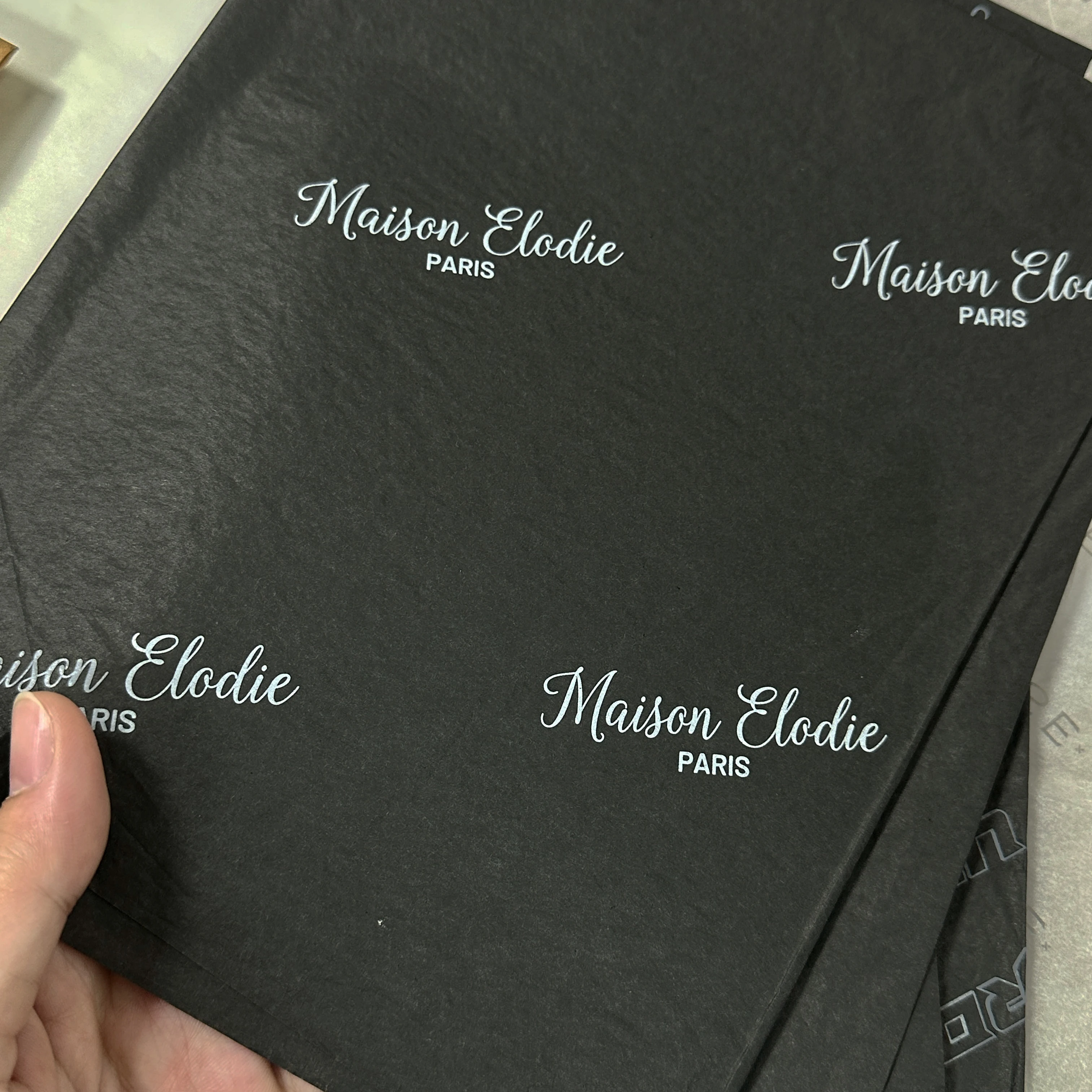 17gsm Printed logo Custom Packaging Paper Shoes Clothes Wine Gift Wrapping Paper Roll Custom Tissue Paper for Box Packaging