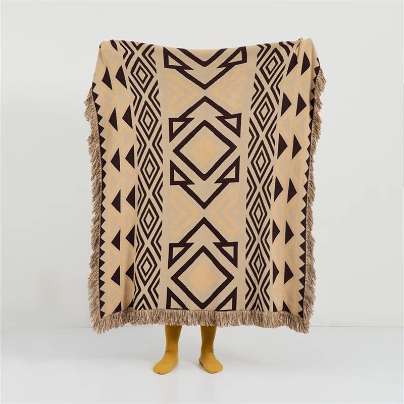 Luxury 100% cotton  Geometric Jacquard Knitted Throw Blanket For Home Decoration And Travel OEKO-TEXWith Tassels  LNS details