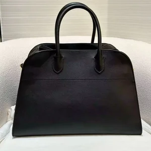 2026 New Fashionable Women's Bag, Handmade, Customizable Leather, Women's Messenger Bag, Suitable for Daily Use