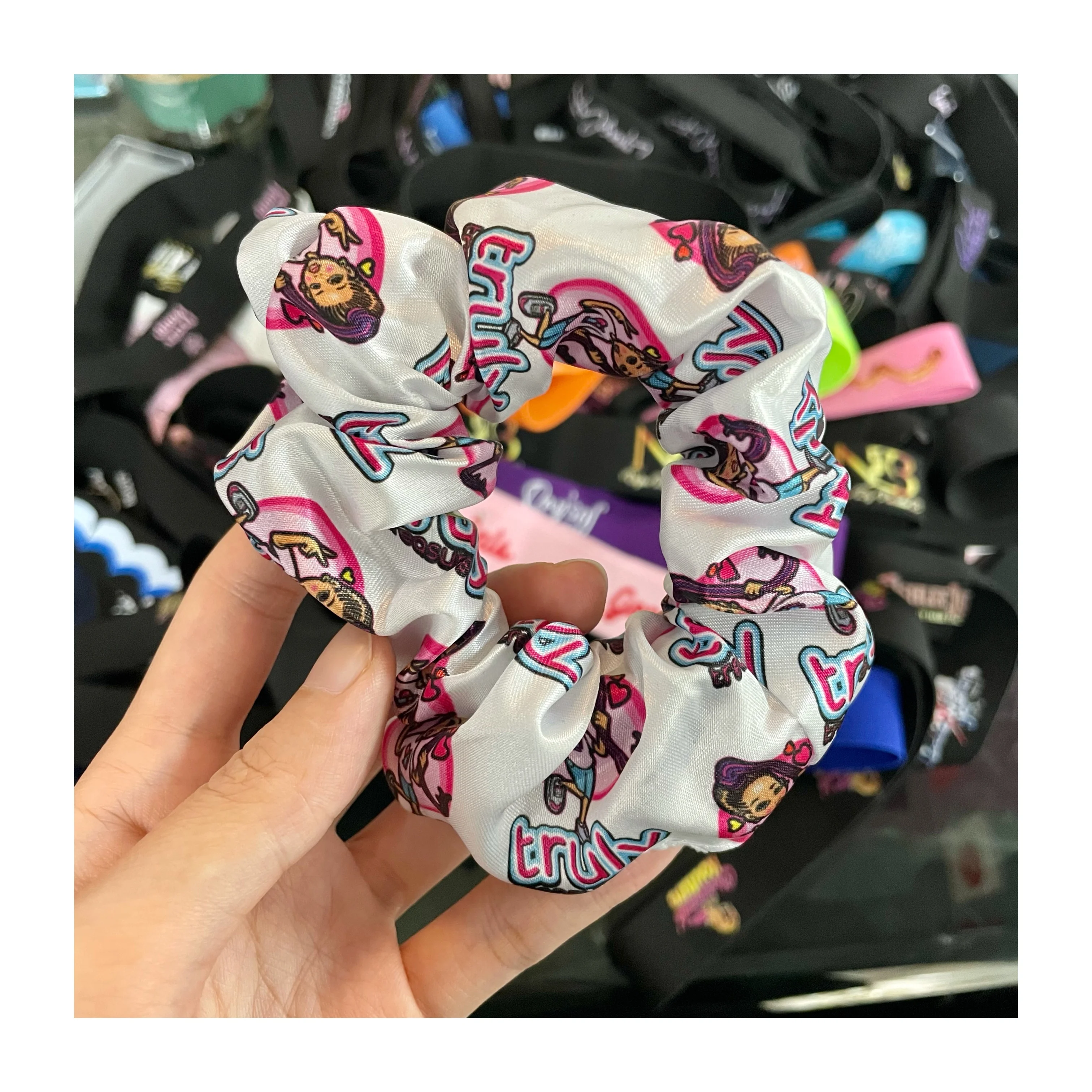 Оптовая продажа шелковые резинки для волос стандартной формы с принтом на