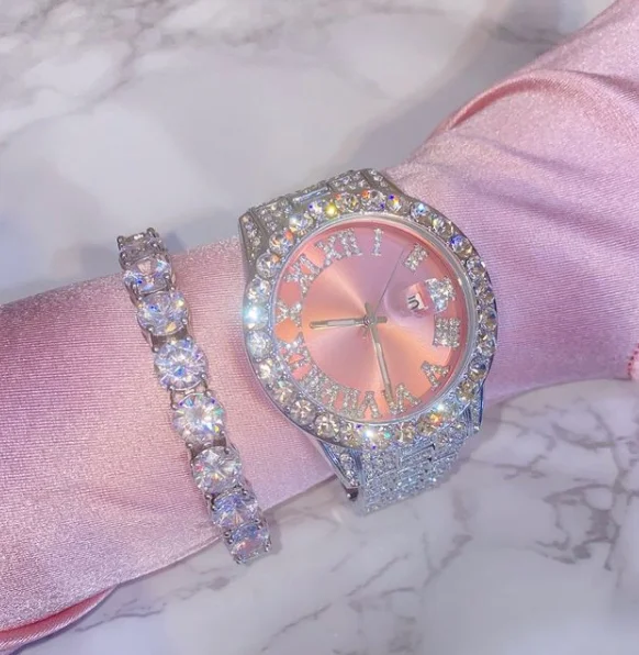 2022 New Hip Hop Watch Iced Out CZ Full Rhinestone Light Blue Big Dial Roman Numerals Luxury Diamond Quartz Watches