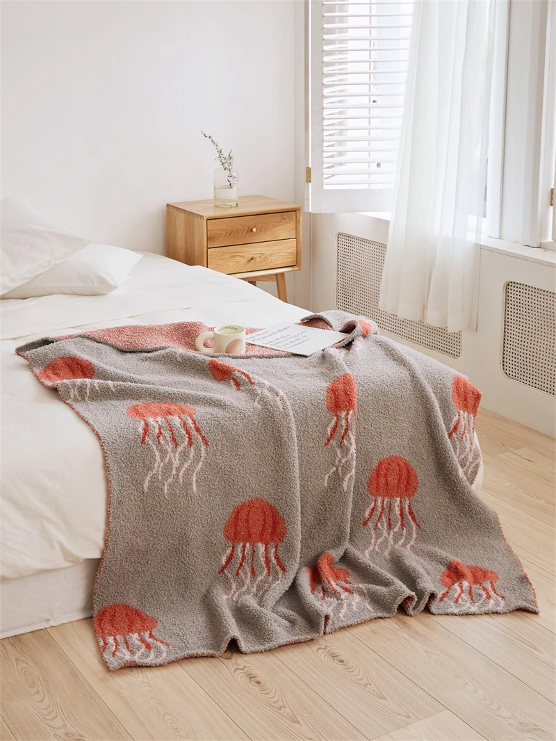 Super Cozy 100%Polyester  Jellyfish Jacquard knitted Microfiber Blanket For Home Decor sofa HW factory