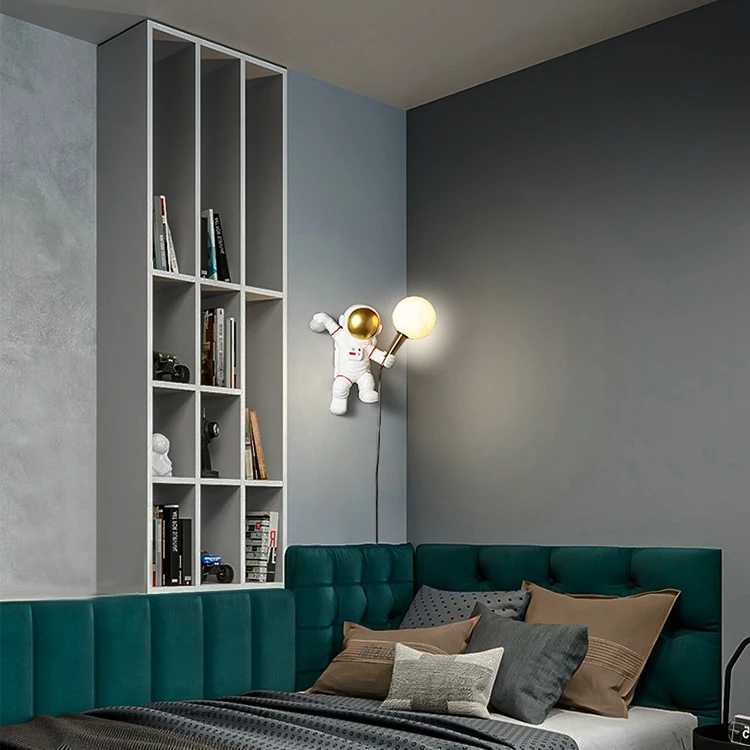 Popular model resin astronaut night light for babies children room wall light