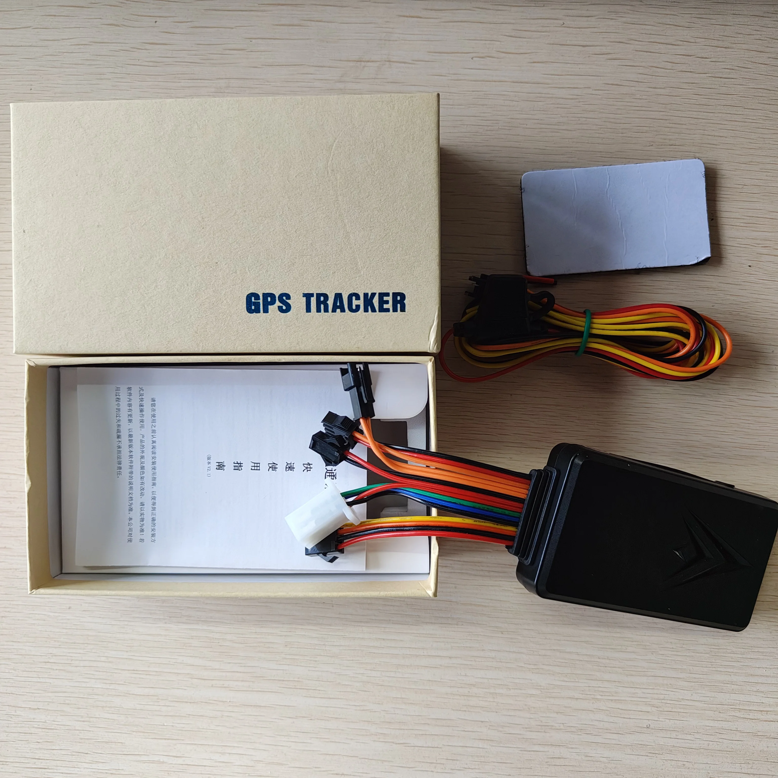 4G GPS tracker CA005 with Sos,microphone and Smart Camera GPS Tracker Realing Time Taking Photos for Truck Car Vehicles