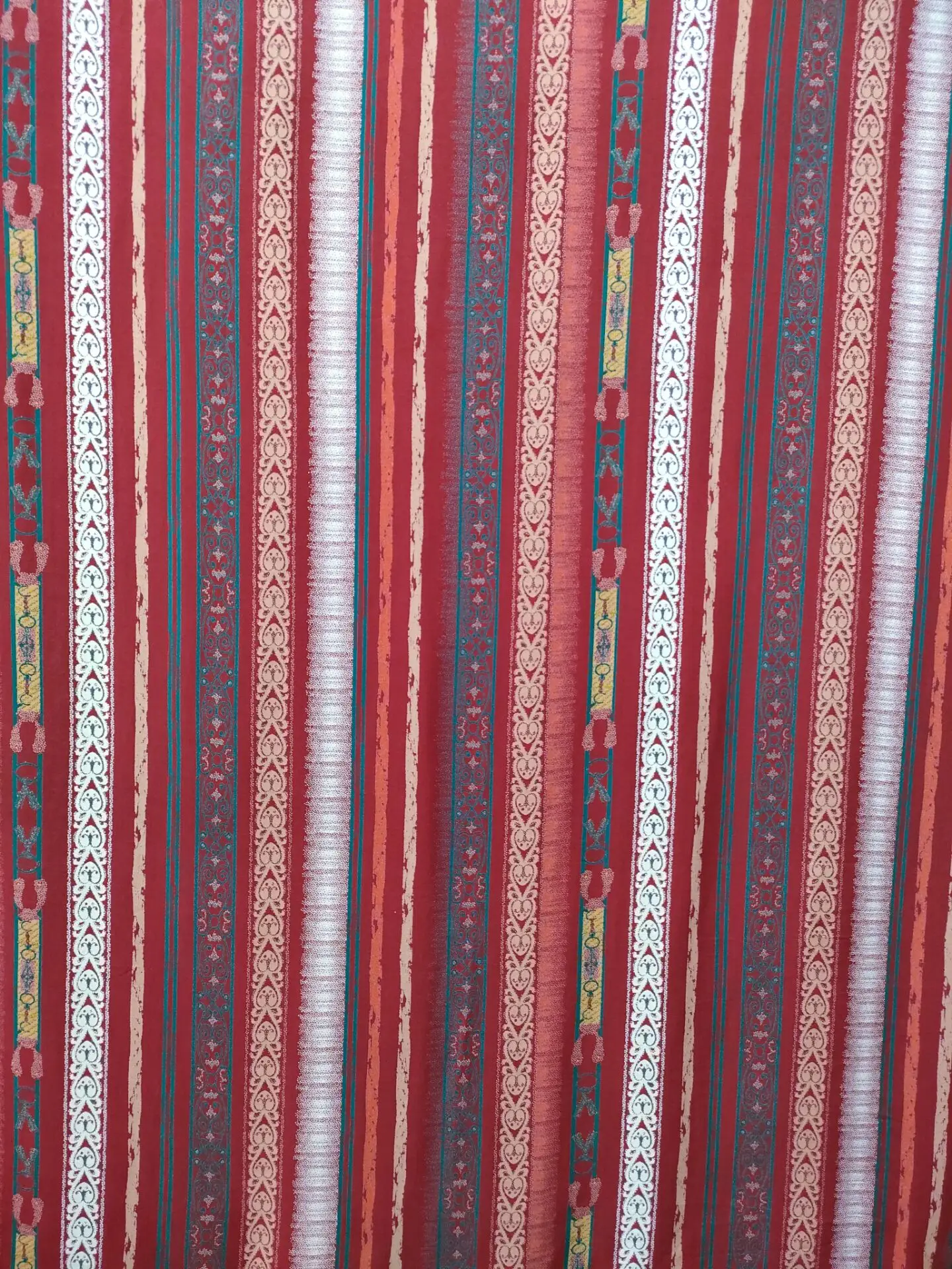 Высокое качество низкая цена 100% искусственный шелк печатная ткань Простой яркий цвет этнический текстиль тканая цветная футболка рубашка сырье