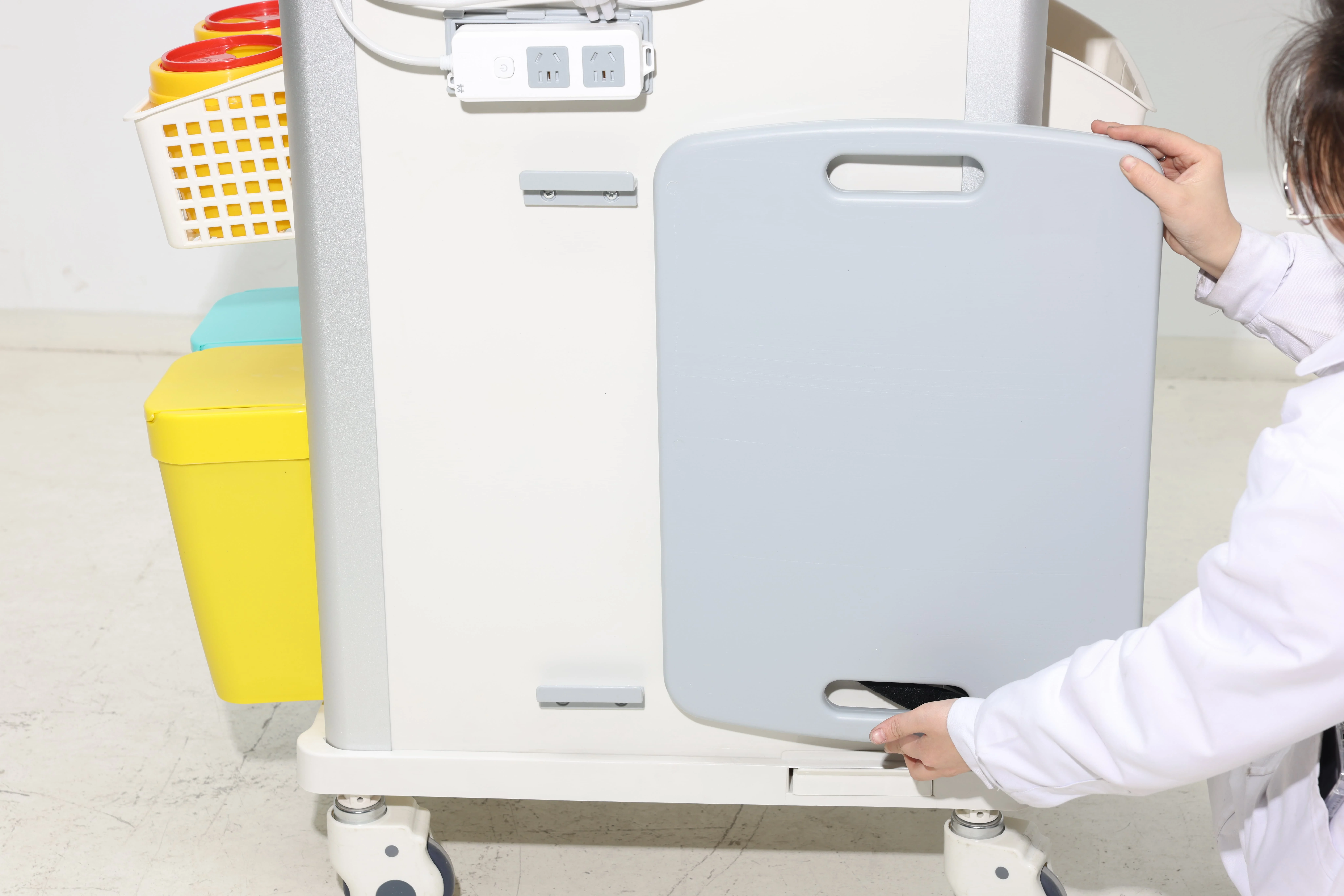 Medical Transport ABS Hospital Safety-Rounded Corners Lower Work Height Removable Supply Boxes Convertible IV Pole Patient Ward 2