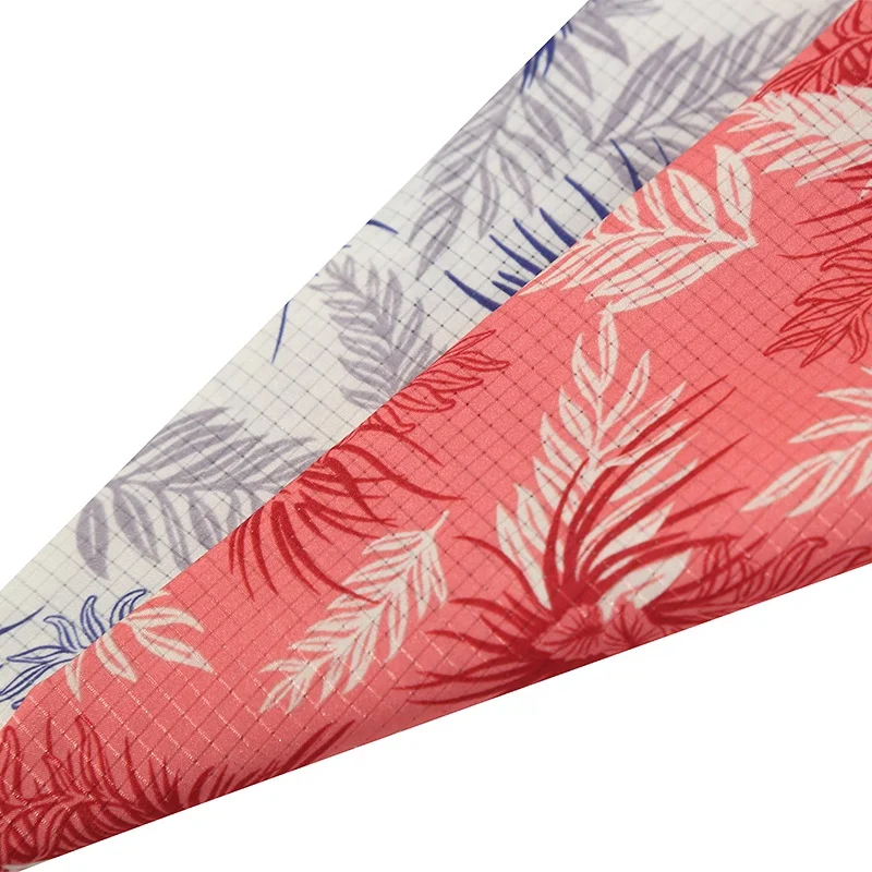 Прямая поставка от производителя высокоэластичная водонепроницаемая ткань 400T с принтом на заказ для курток или