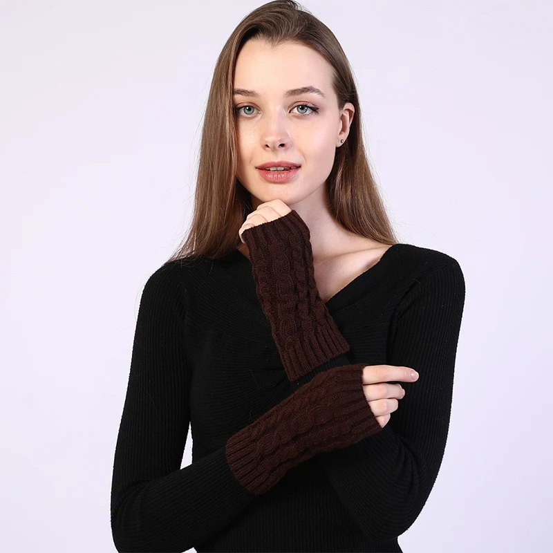 Зимние трикотажные перчатки без пальцев