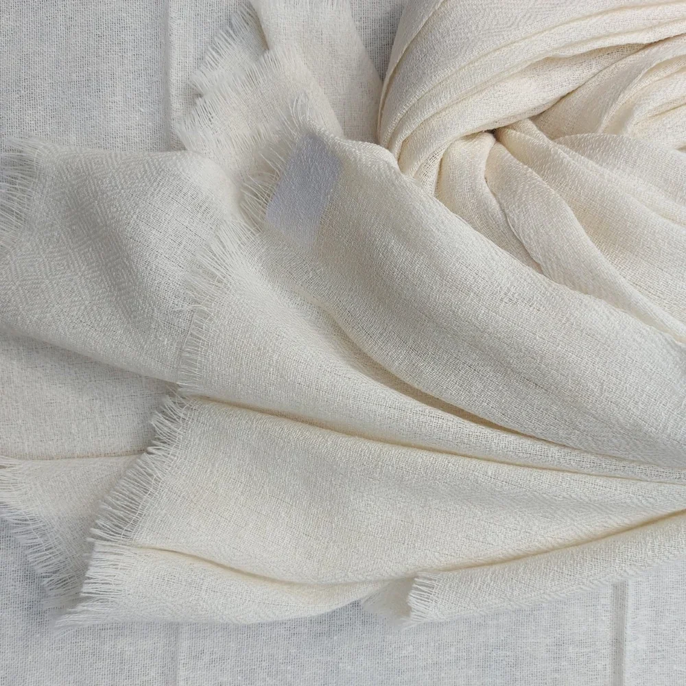 Cold Weather Must-Have Accessory Wool Silk Blended Tassel Scarf Long Printed Checkered Style Winter Shawl Made Soft Cashmere