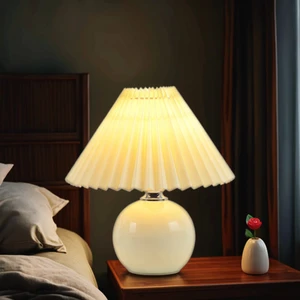 Nordic Retro Modern Ceramic Table Lamp with Pleated Shade High-End Ins Decorative Square Night Light for Bedroom Bedside