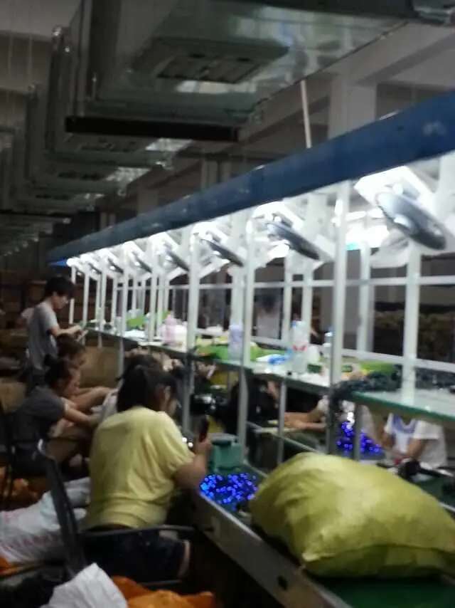 Yiwu Huangpai Lighting Factory 2