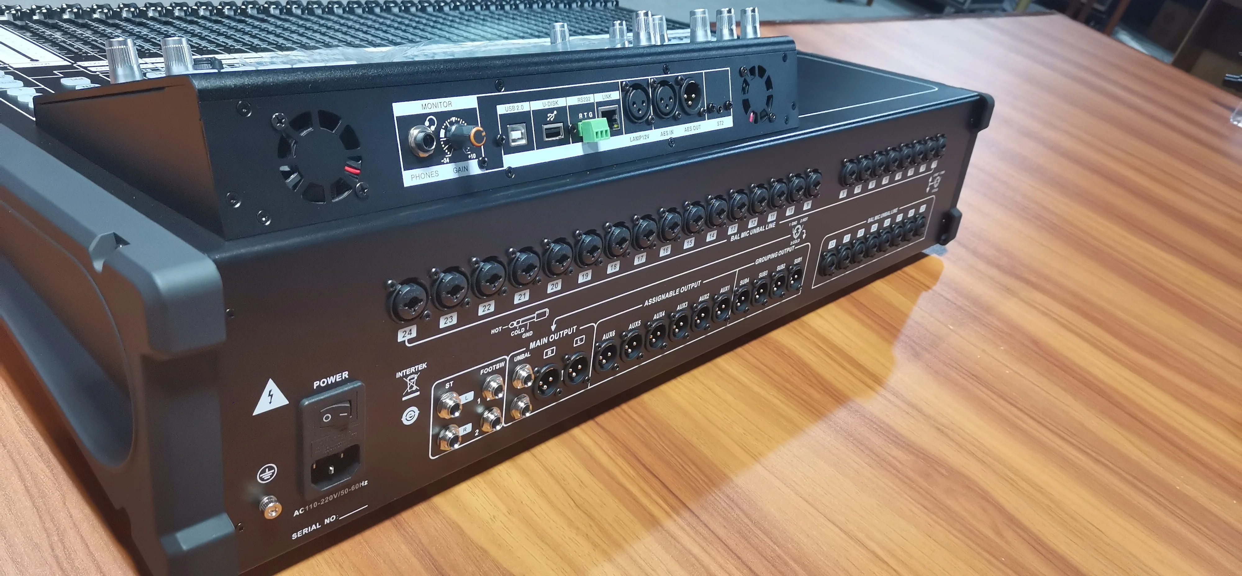 Professional Audio Digital Dj Console Mixer 32channels Digital Mixer Live Sound System