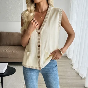 A new edge-contrasting color knitted sleeveless cardigan for casual layering with a vest in the autumn of 2025