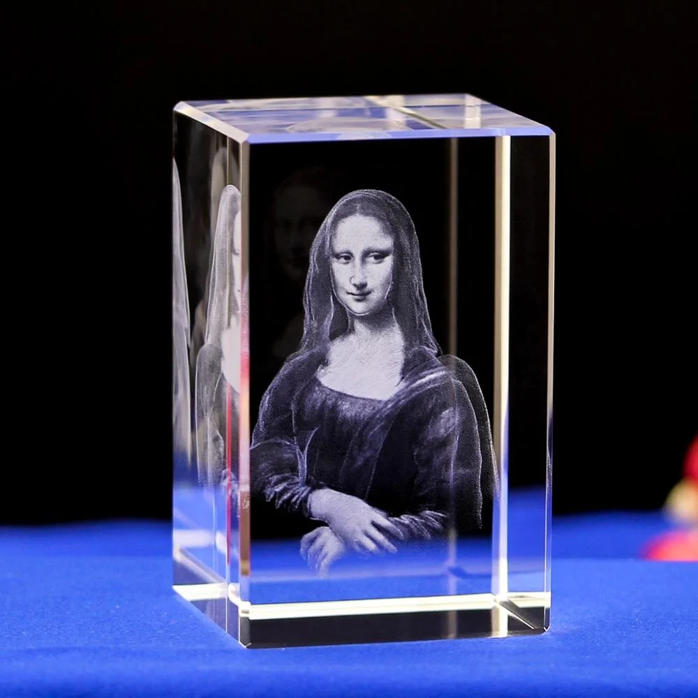 High Quality K9 Etched Crystal Glass Mona Lisa's Smile  Souvenir 3d Engraving Laser Crystal Cube