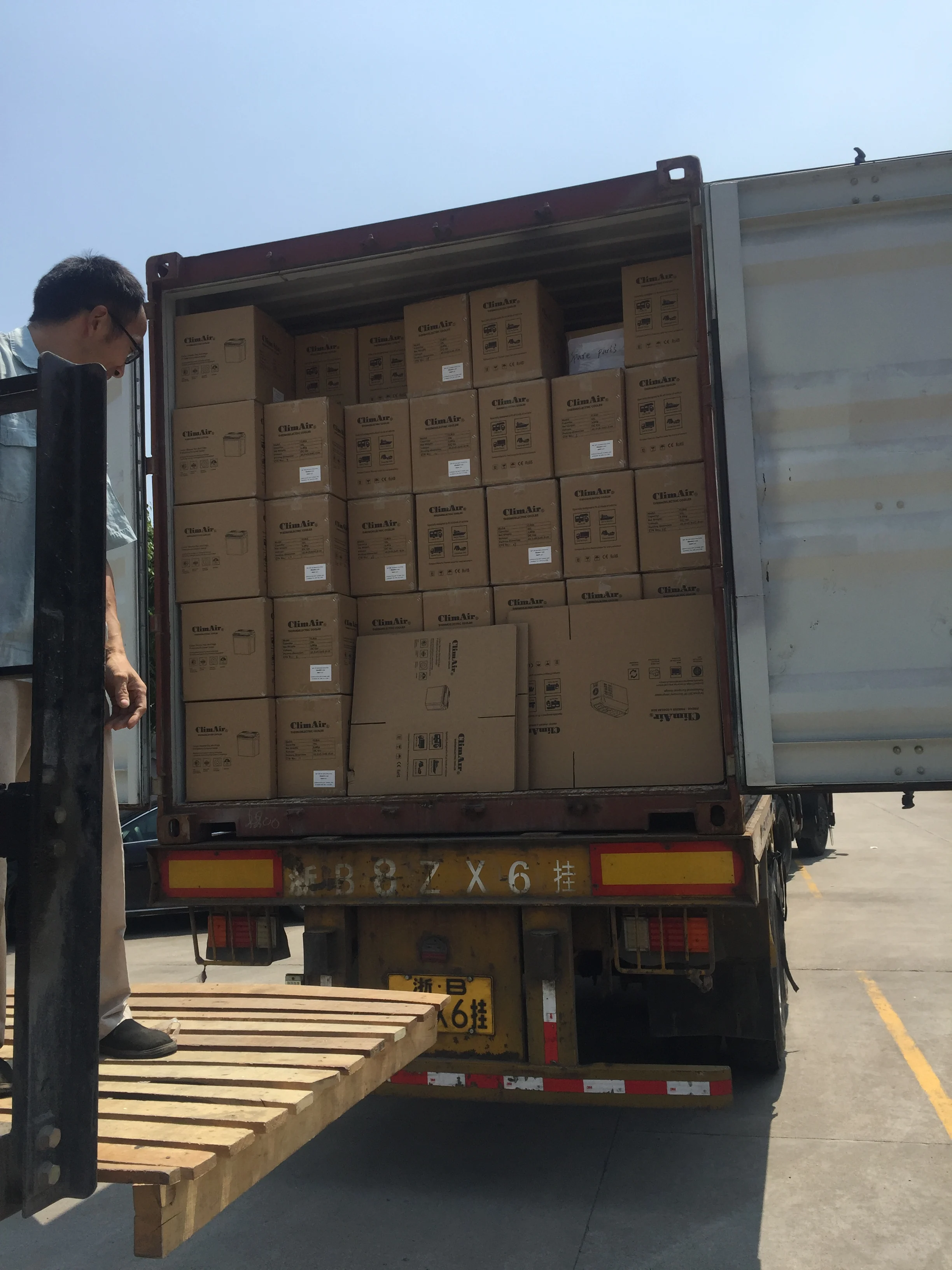 52l Wheeled Hard Cooler Keeps Ice Camping Plastic Portable Picnic Ice